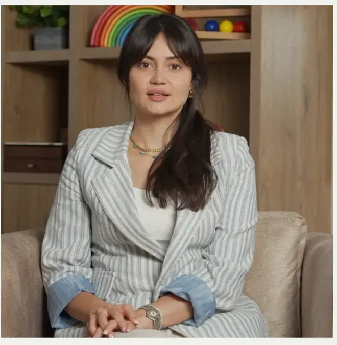 د. سارة النحّاس